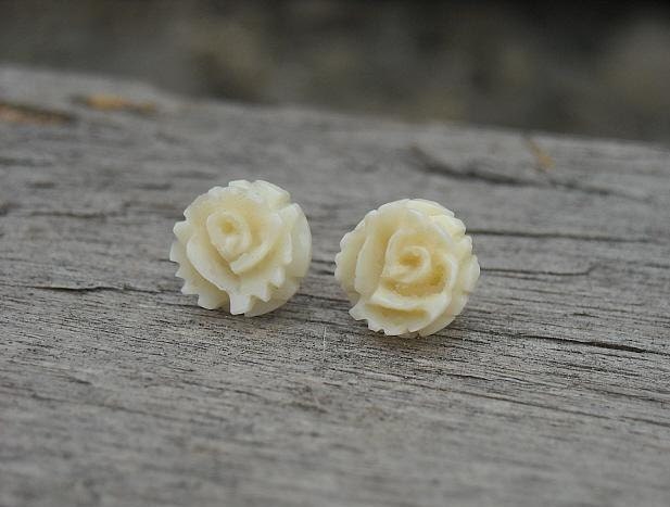 Rose Earrings, Cream Rose Earrings, 14k Gold Earrings, White Rose Earrings, Vintage Earrings, Post Earrings, Off White Earrings, 1980s,