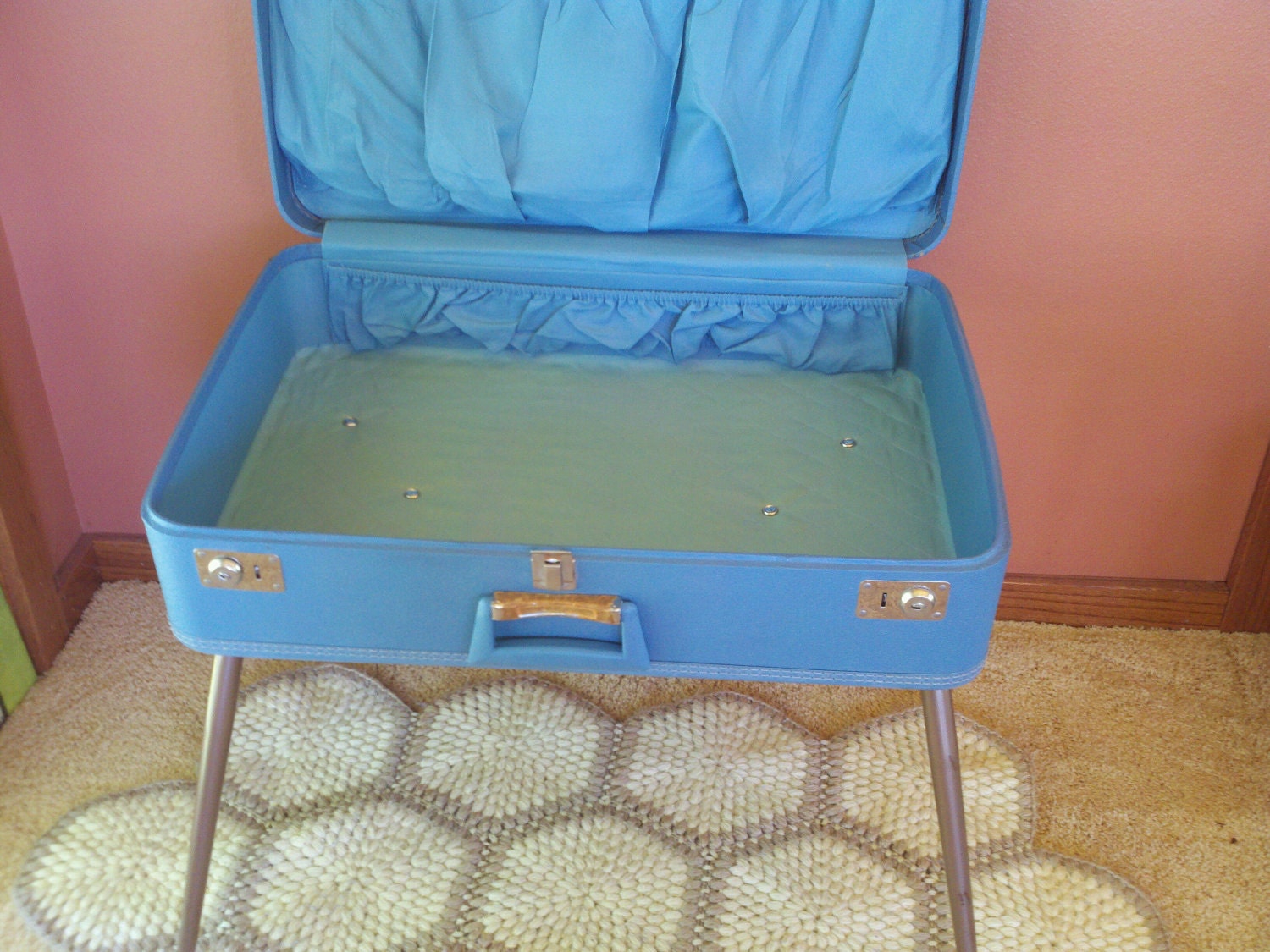 FREE SHIP / Vintage Suitcase Table Robin Egg Blue Repurposed