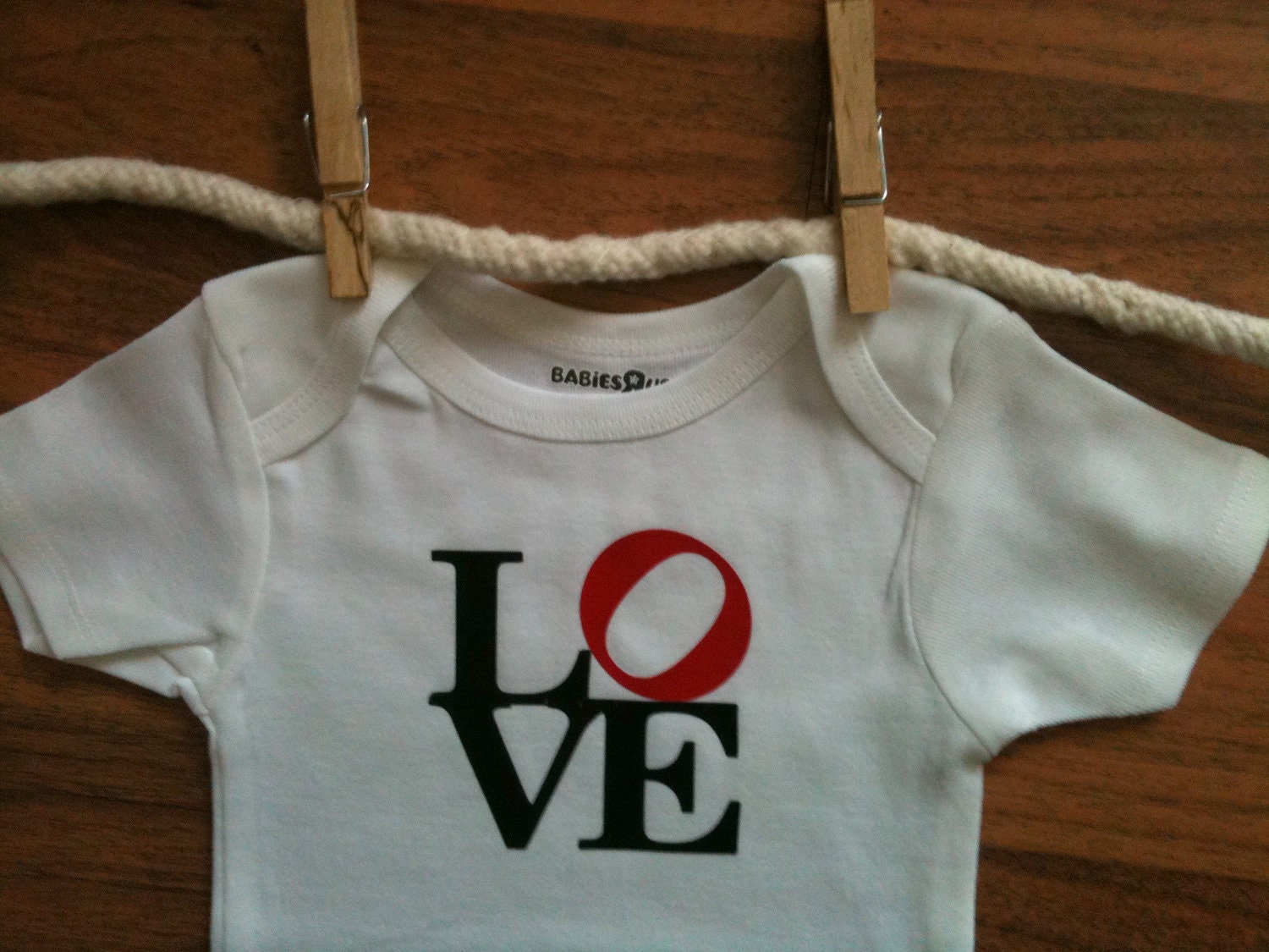LOVE, Valentines Baby Onesie, VDay baby clothes, Baby Boy clothes, Baby girl clothes, Love, Valentine's Day, Baby, Heart