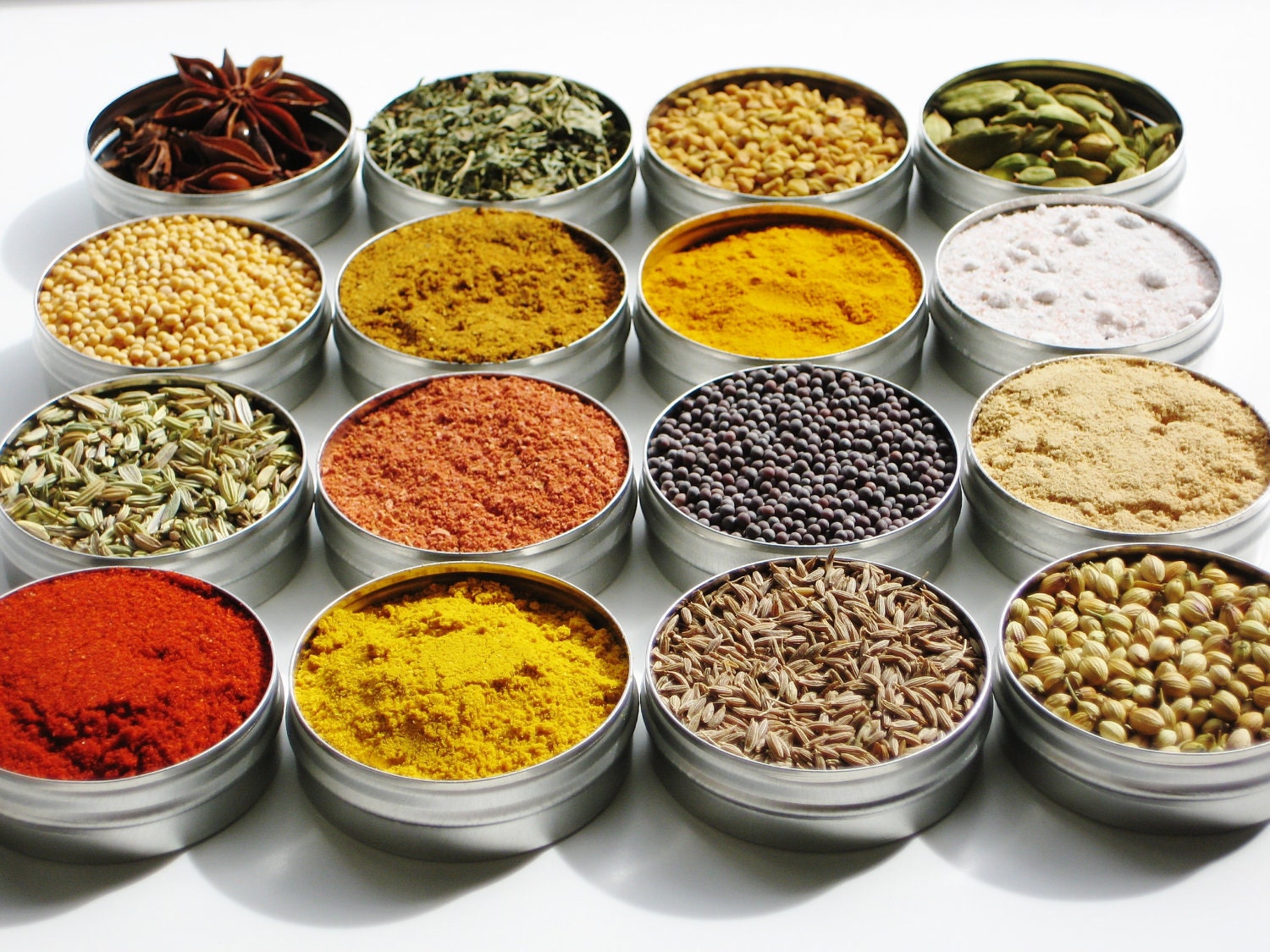 As seen in PEOPLE Extra & Huffington Post : Indian Spice Kit with 16 exotic spices plus 4 recipes - gourmet cooking gift
