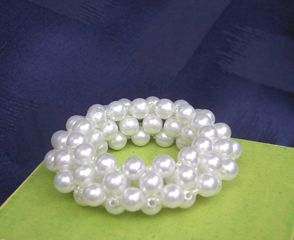 Pearl Napkin Rings Beaded Napkin Rings Wedding Napkin by Umis