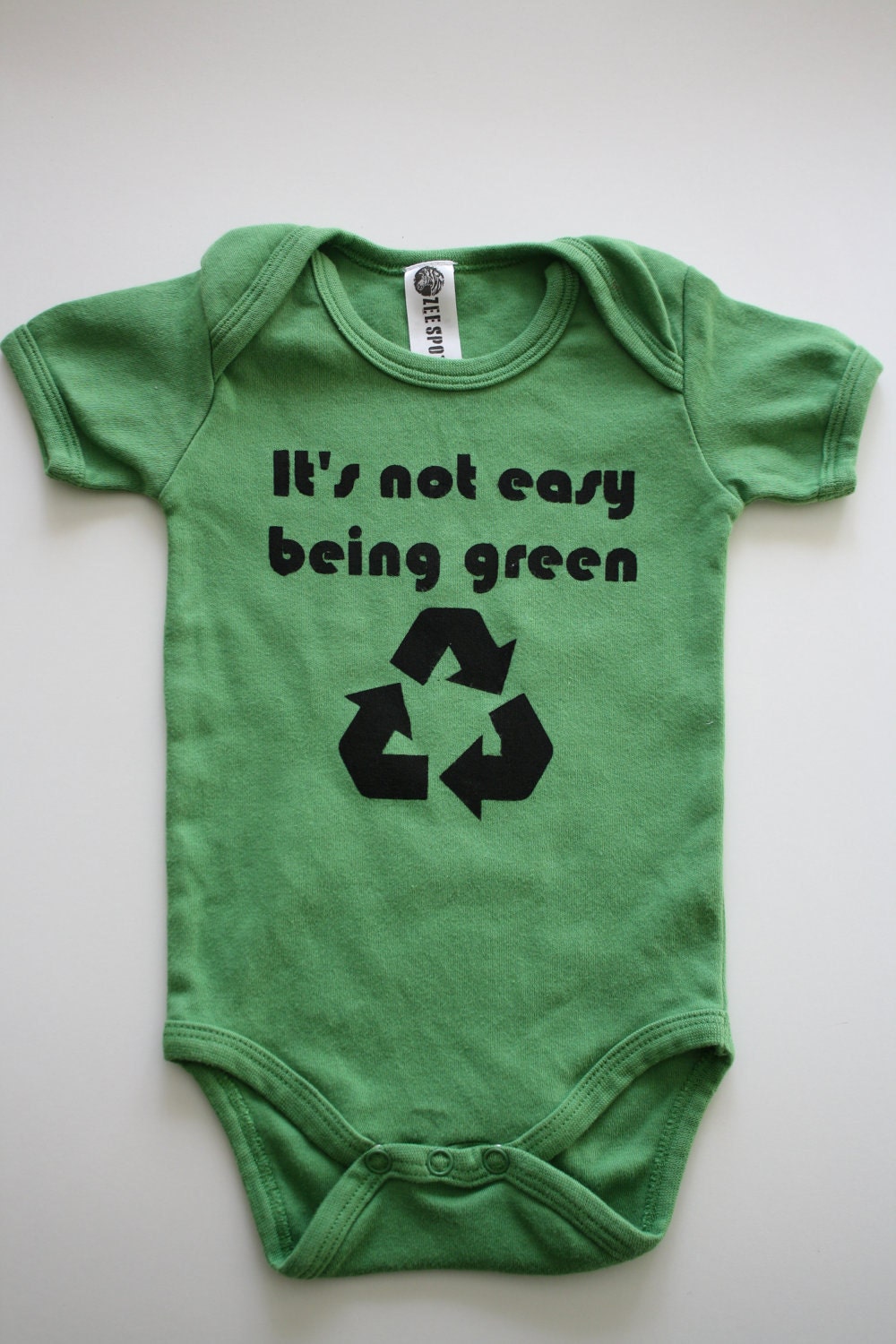 Green Recycle Short-sleeved Onesie