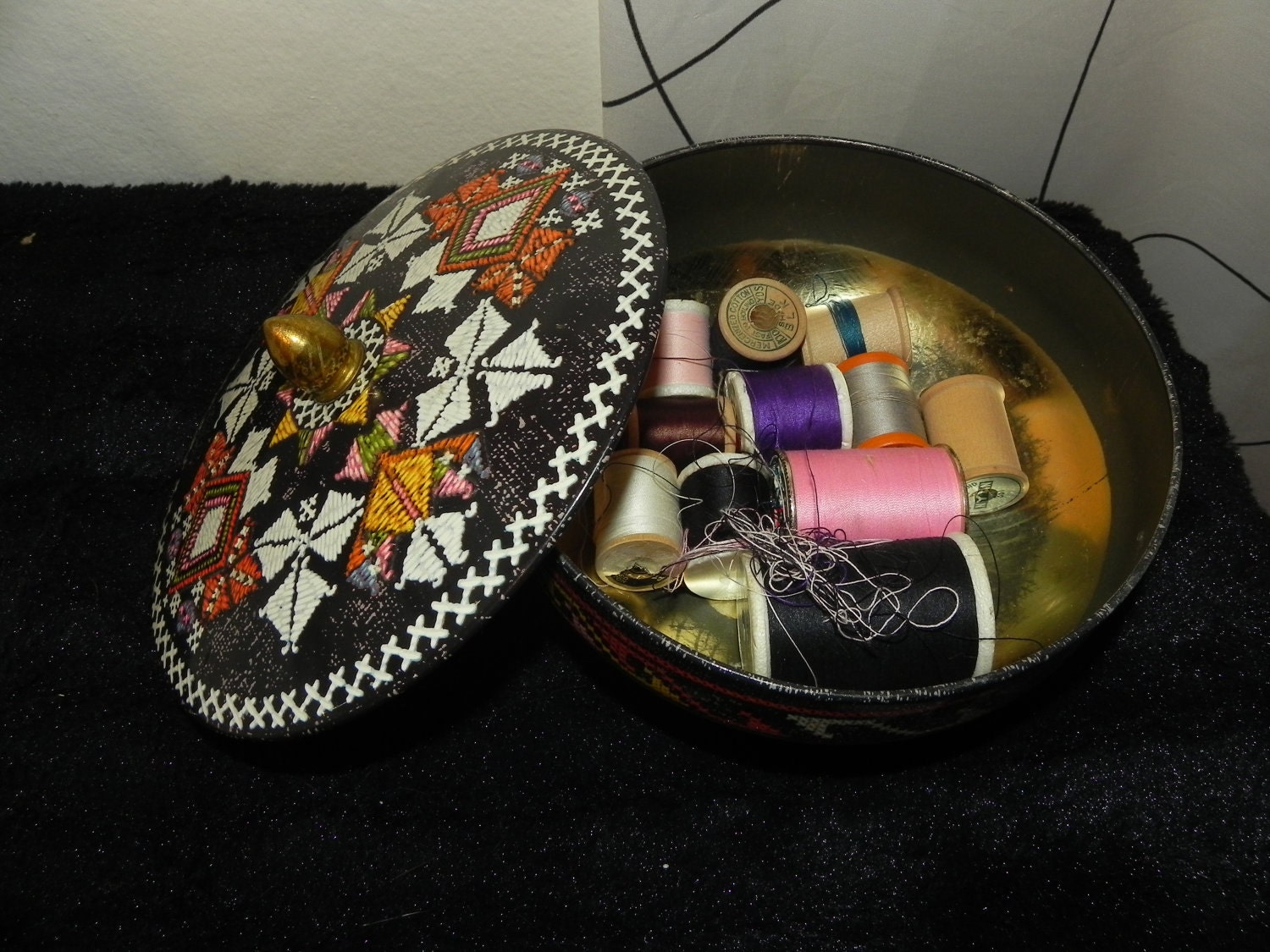 Unique Southweastern Designs Lidded Bowl Tin Brass