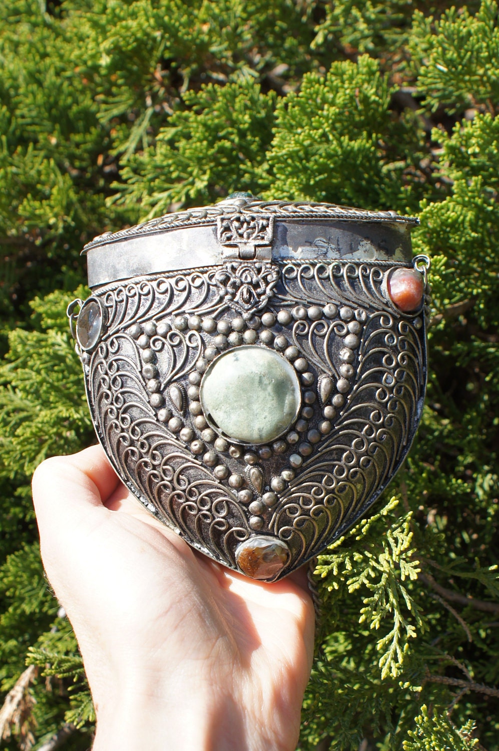 Sajai ethnic indian silver jeweled purse