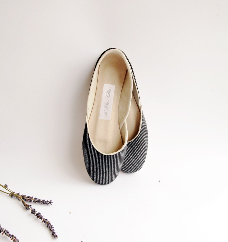 new. soft leather ballet flats. midnight jazz. s8