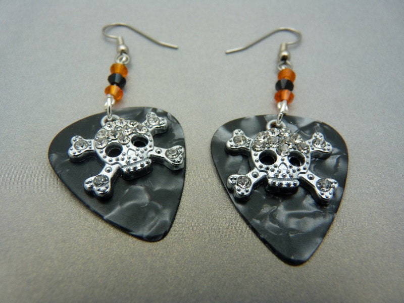 HALLOWEEN Jewelry - Skull & Crossbones Earrings - FREE USA Shipping