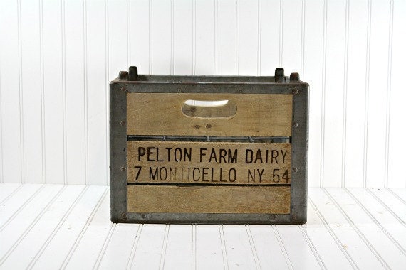 Vintage Wood Crate / Vintage Industrial Storage