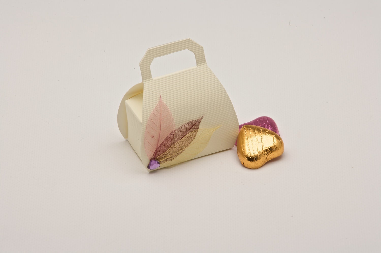 Ivory Wedding Favor Handbag Box- Gorgeous gift for your female wedding guests, bridesmaids, dinner party, anniversary gift