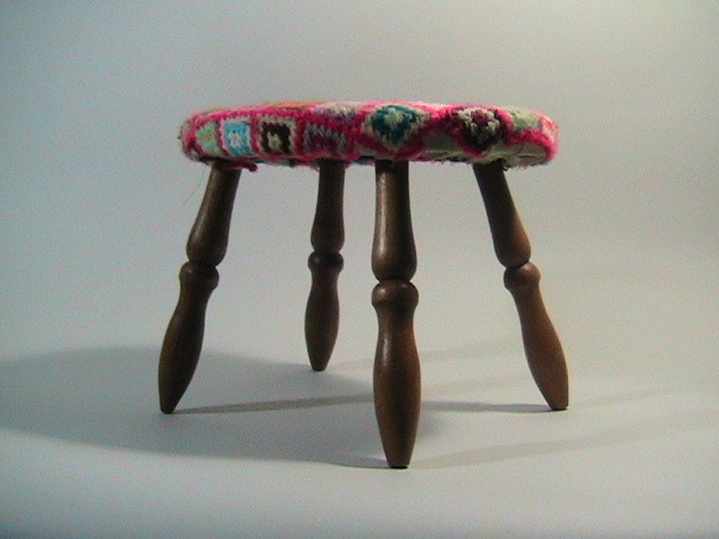Vintage Stool, Wood Stool, Step Stool, Farmhouse Stool, Farm, Flower Print, Blue, Green, Brown
