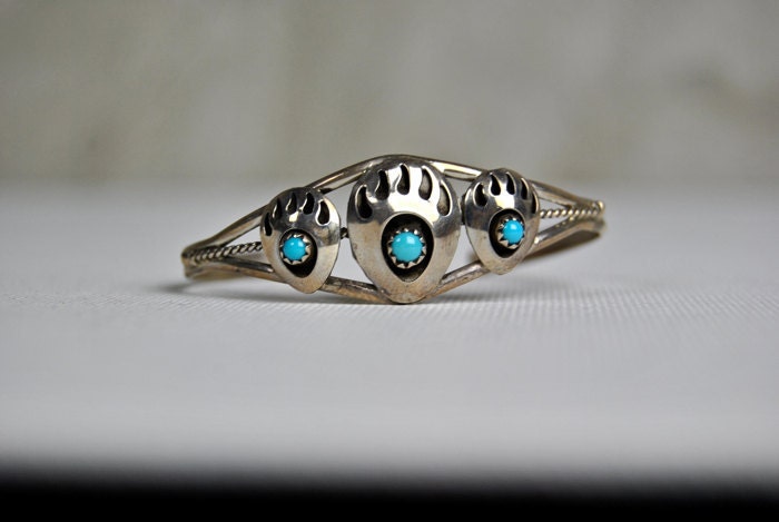vintage bracelet, sterling silver navajo bear paw / claw with turquoise stones, cuff