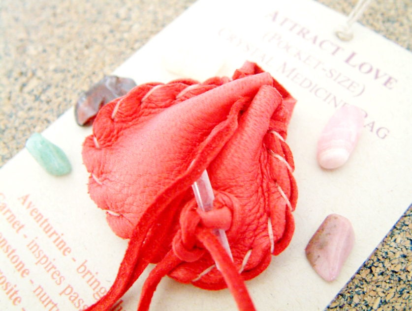 Attract Love pocket-size Crystal Medicine Bag