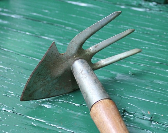 Vintage Garden Hand Tool Hoe and Claw Cultivator by StraySquirrels