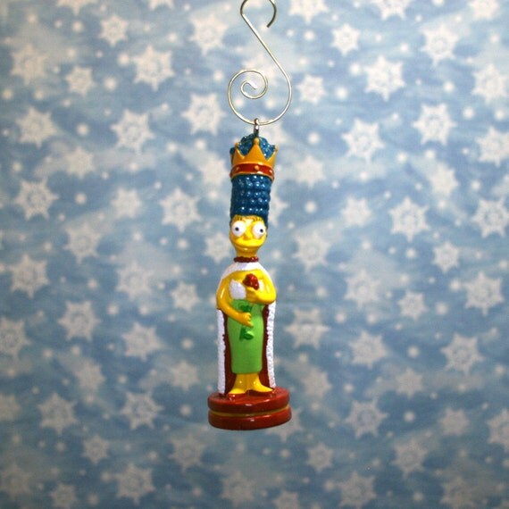 simpsons her majesty marge the queen christmas by regeekery simpsons her majesty marge the queen christmas by regeekery