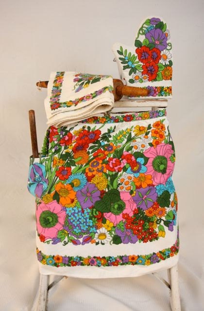 50s Oven MItt, Tea Towel, Apron Set from Italy