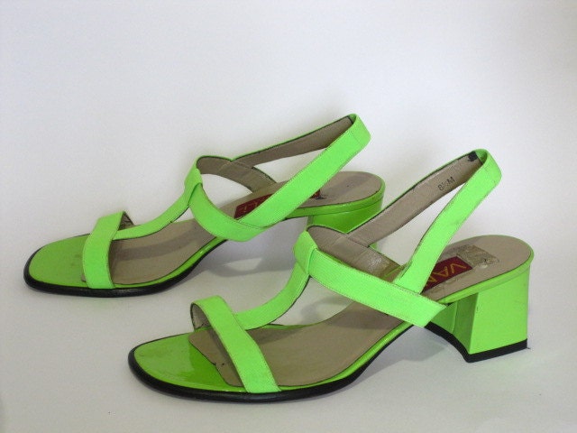NEON Green 90s Fluoro Vaneli Chunky Block Heel SANDALS - Sz 8.5
