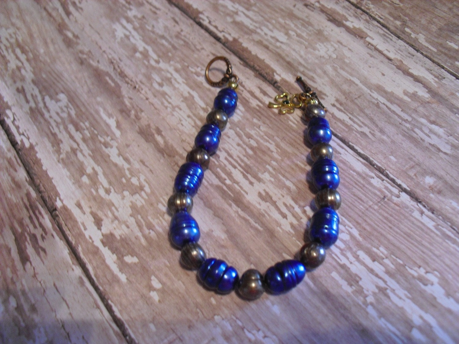 Freshwater Pearl Bracelet School Spirit Blue and Gold
