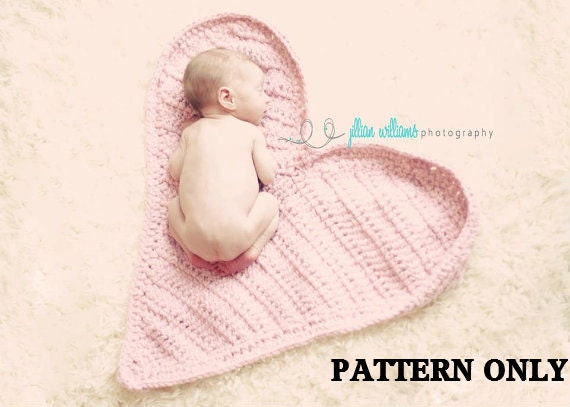 newborn crochet patterns, Unique prop patterns, baby crochet pattern, Heart Mat crochet pattern, baby girl prop pattern, photo props