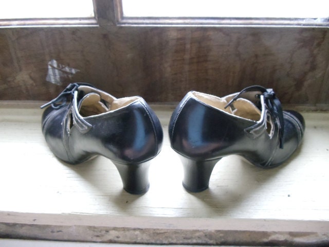Just Reduced Again  Sale was 125.00 1920s Edwardian BLACK LEATHER Lace PUMPS  Corsette Lace