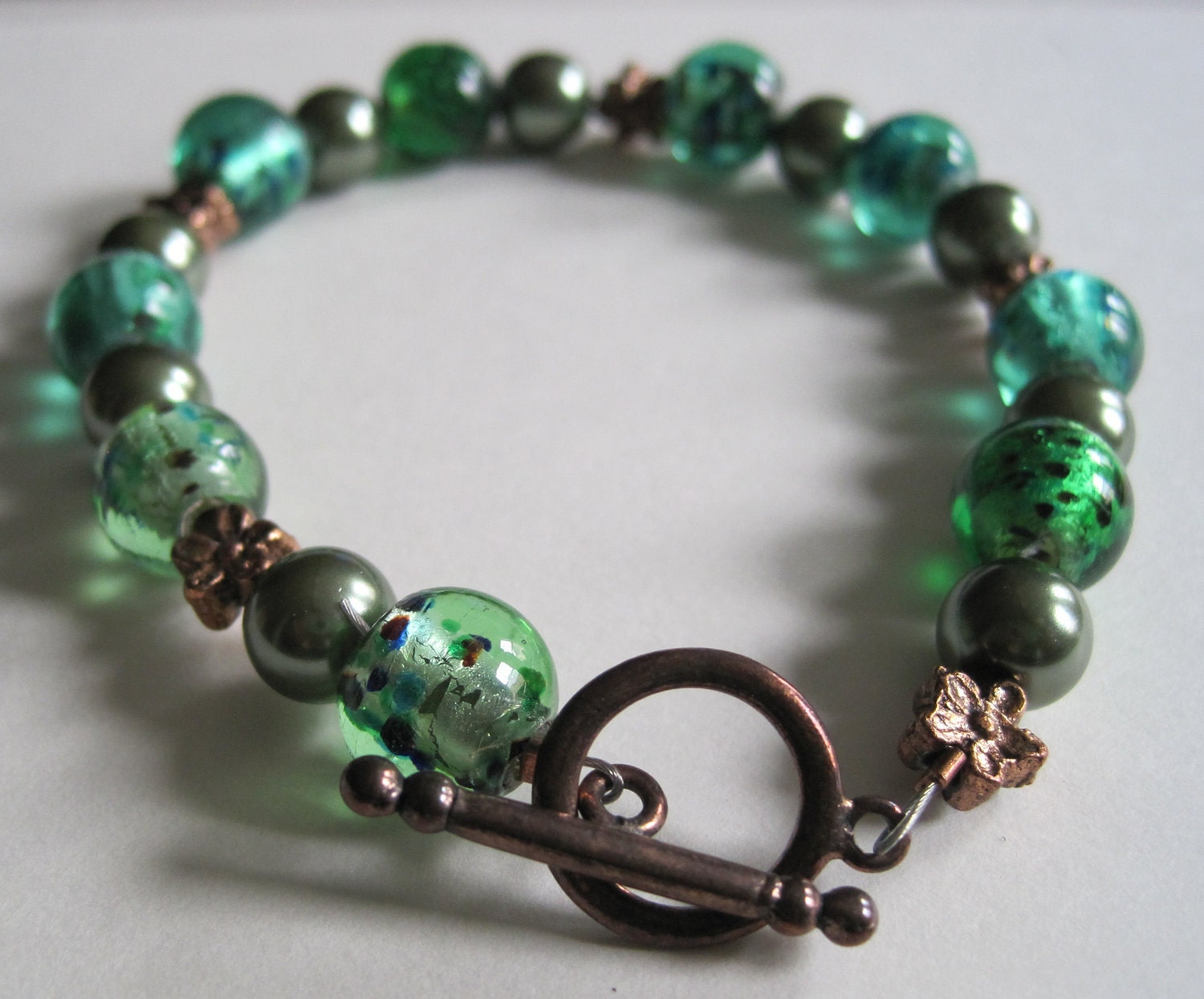 Green Glass and Faux Pearl Bracelet