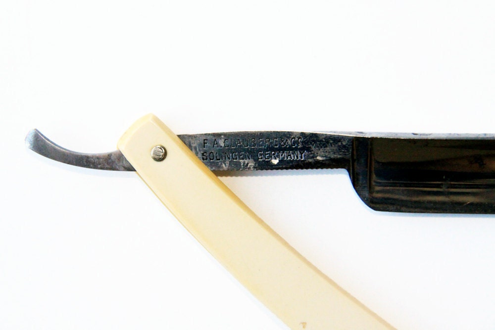 Squeaky Clean Blue Steel Straight Razor