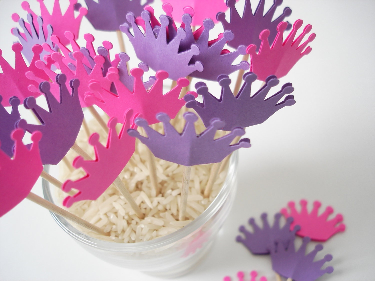 24 Decorative fushia purple princess crown toothpicks party picks food picks cupcake toppers - No563 - BelowBlink
