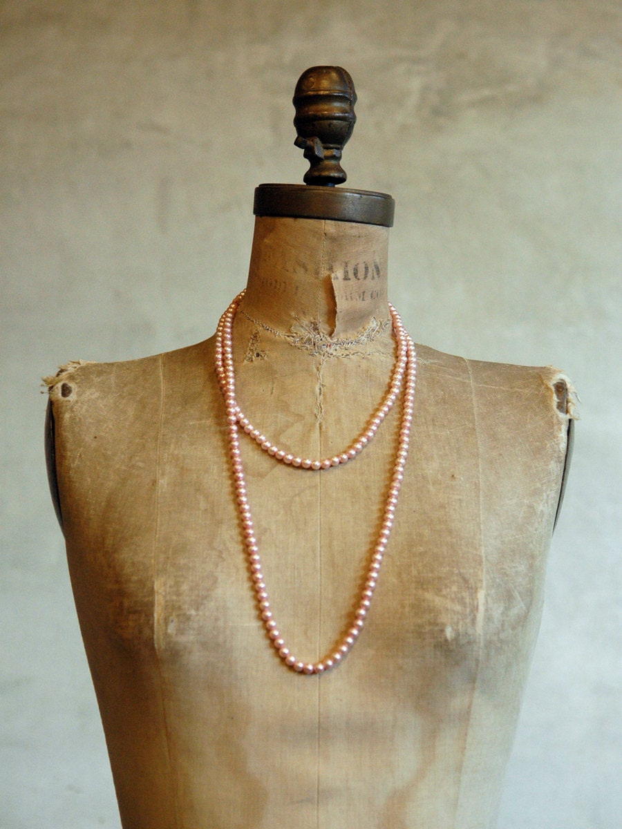 Flapper Necklace // Vintage Faux Pearl Strand