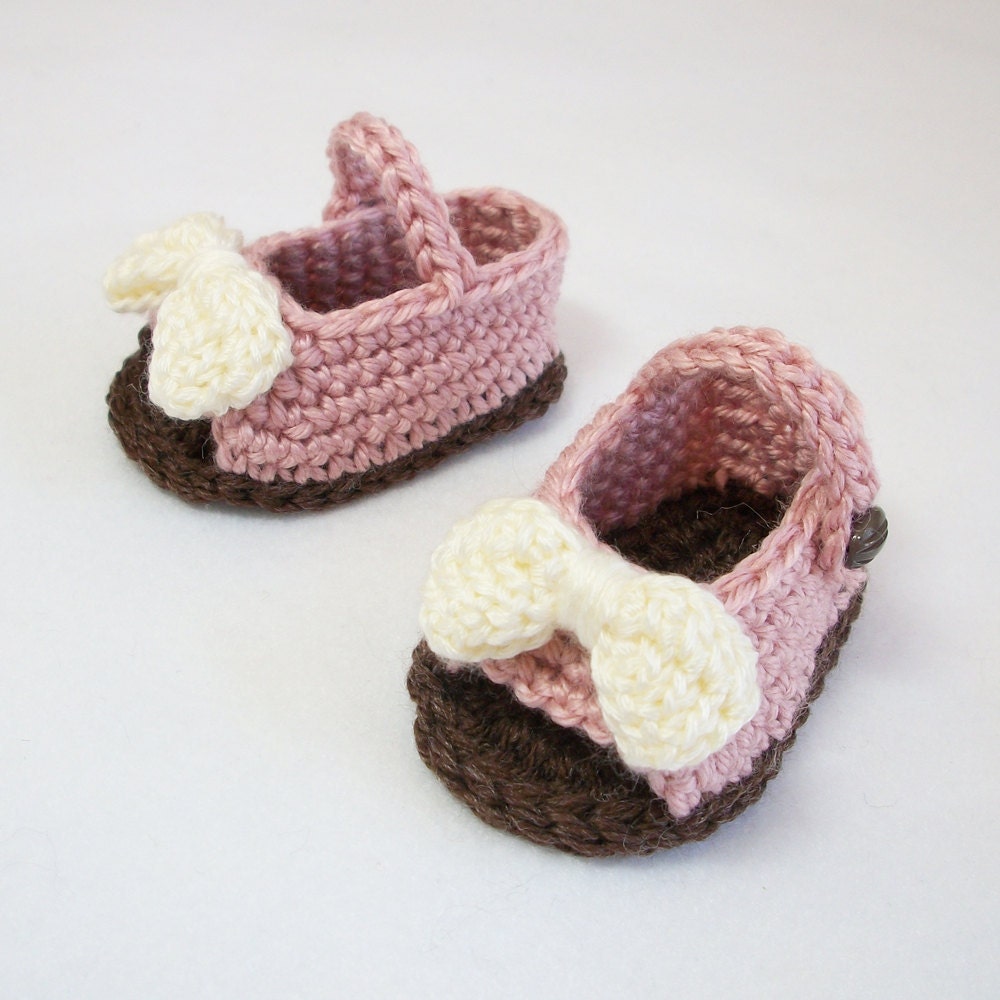 Crocheted Open Toe Mary Jane Infant Shoes in Dusty Rose with Dark Brown Sole and Ivory Bow, 0M-3M
