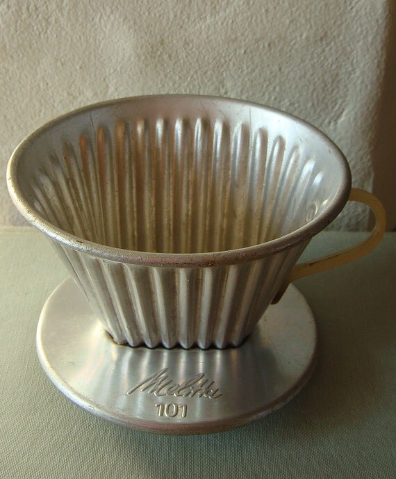 Vintage coffee dripper from Melitta size 101 by Soemme on Etsy