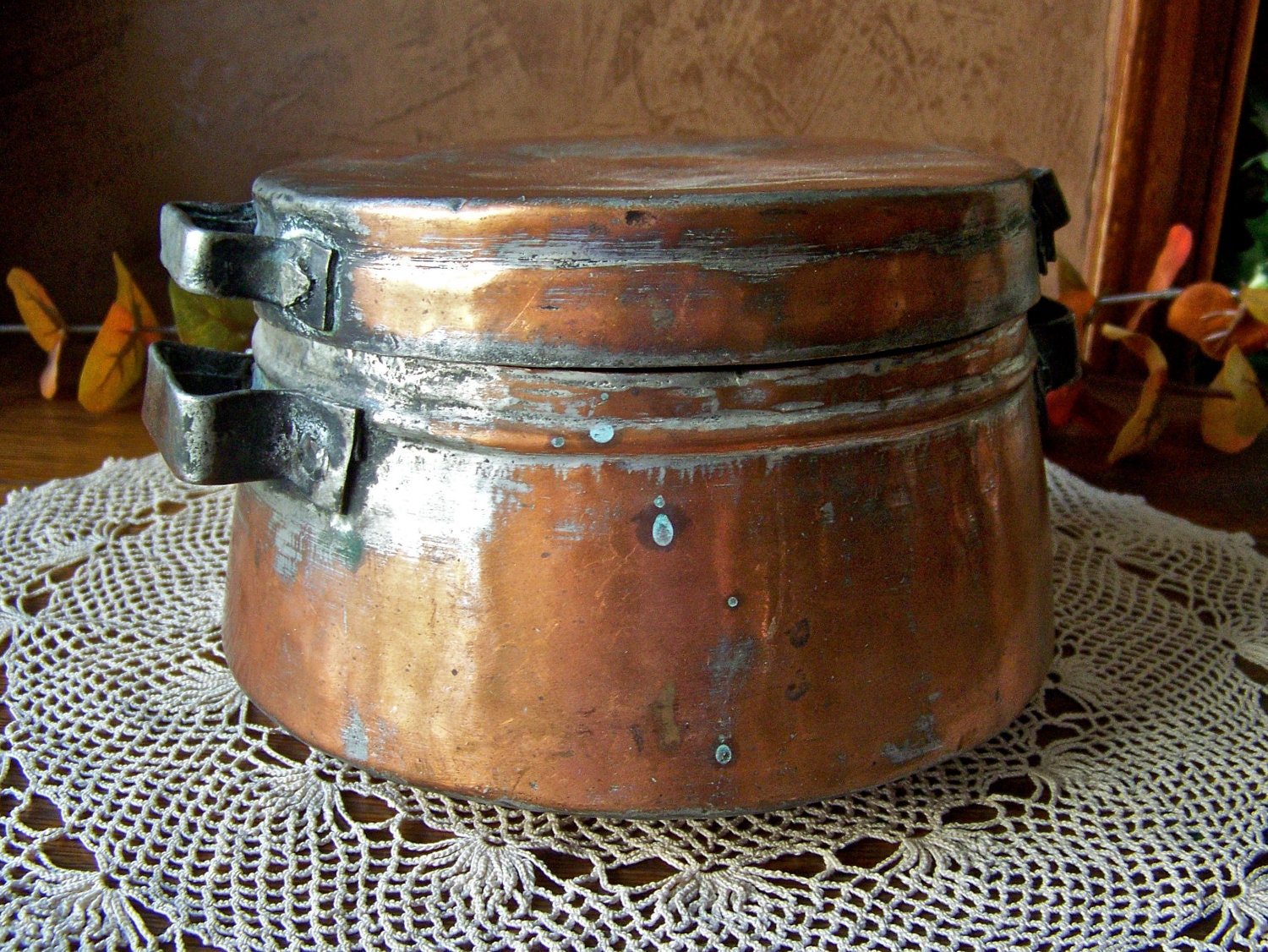 Primitive Copper Cook Pot with Dual Purpose Lid