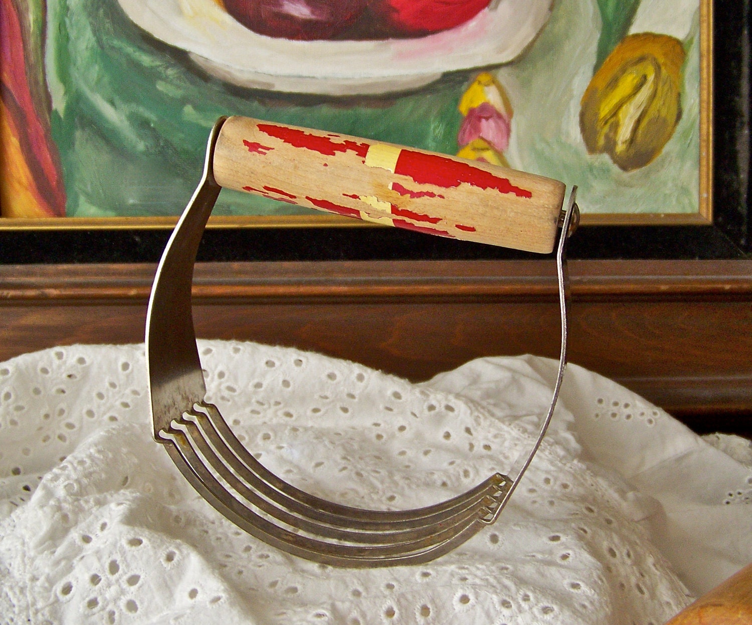 Vintage Pastry Cutter Red Wood Handle 1950s