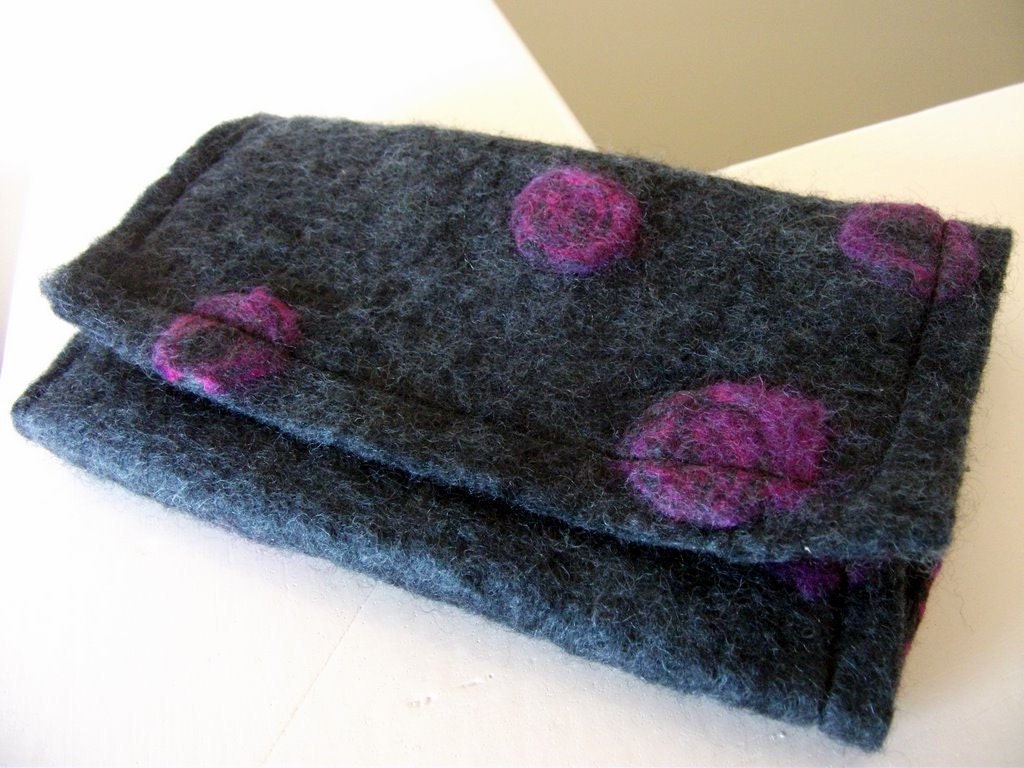 Handfelted grey marl and purple swirl glasses pouch