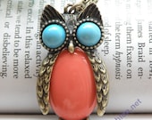 Pretty retro copper owl with blue eyes and pink abdomen necklace pendant vintage style