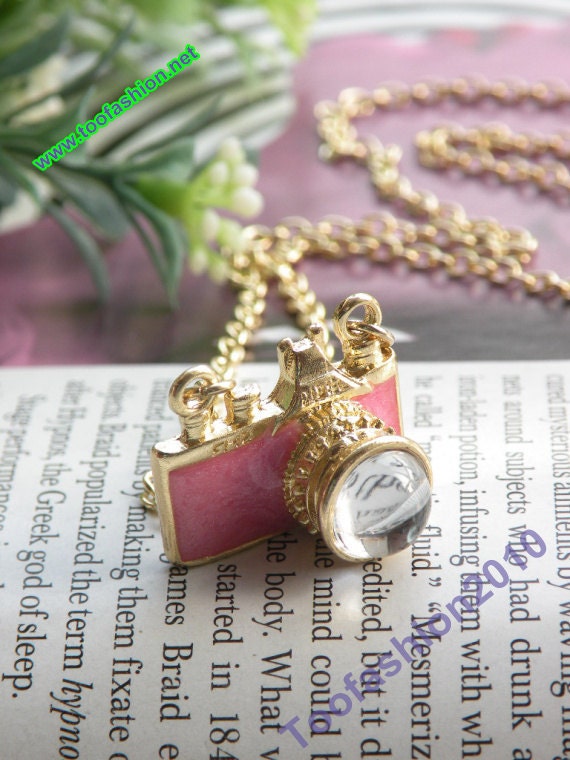 Luxury gold 3d pink glaze camera necklace pendant jewelry vintage style