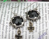 Pretty retro silver round black cross earrings pendant vintage style