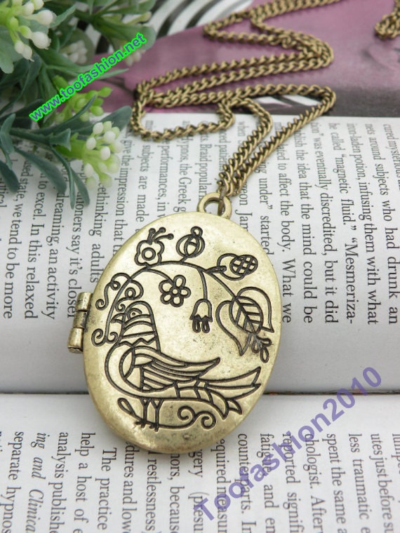 Pretty retro copper can open oval with pigeon flower pattern locket necklace pendant jewelry vintage style