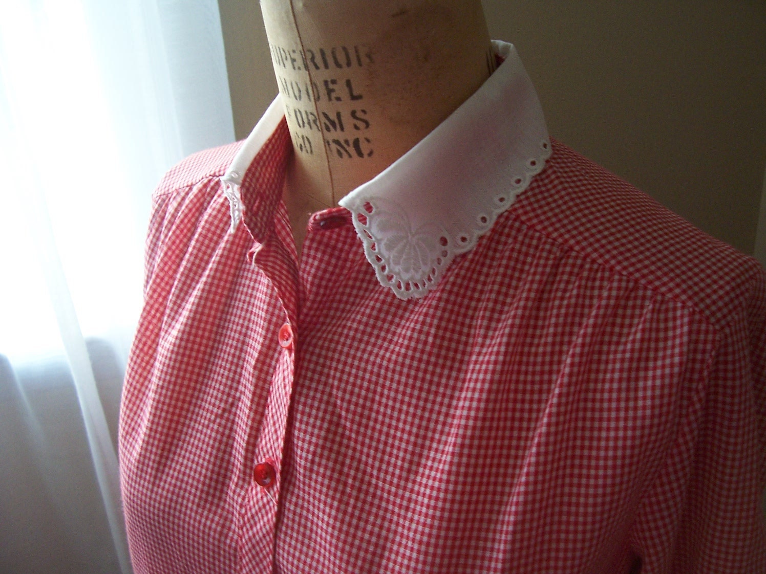 Sweet Red and White Gingham 1950s blouse Peter Pan collar Rockabilly VLV