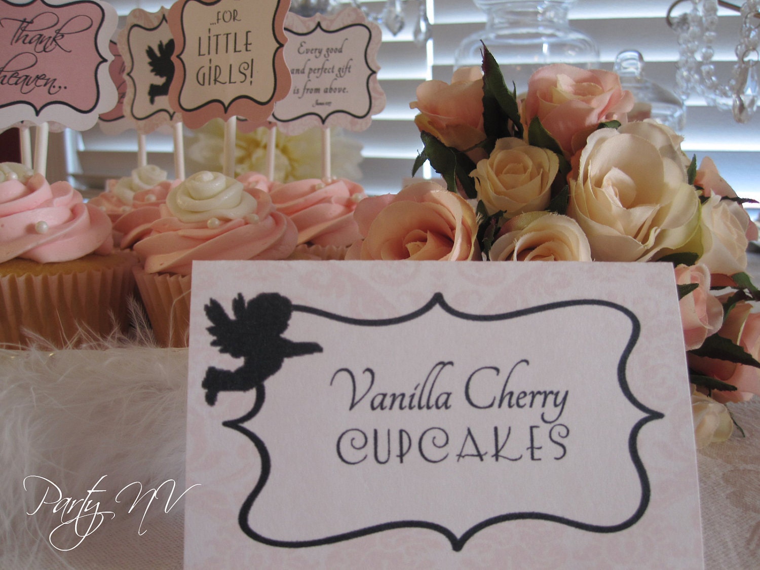 PRINTABLE (BLANK Table Tents) - Thank Heaven for Little Girls Collection Il_570xn