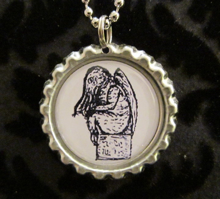 H.P. Lovecraft Cthulhu Drawing Bottle Cap Necklace or Key Chain (HPL 104)