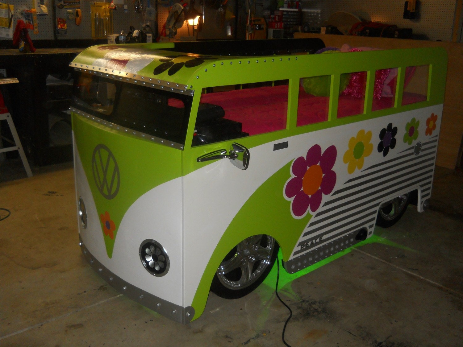 VW Bus Twin Bed Fantasy Themed Childres Bed w flatscreen tv for Jaymik81
