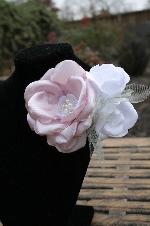 SALE Fabric Flower Brooch in Pink and White Satin: The Sabrina