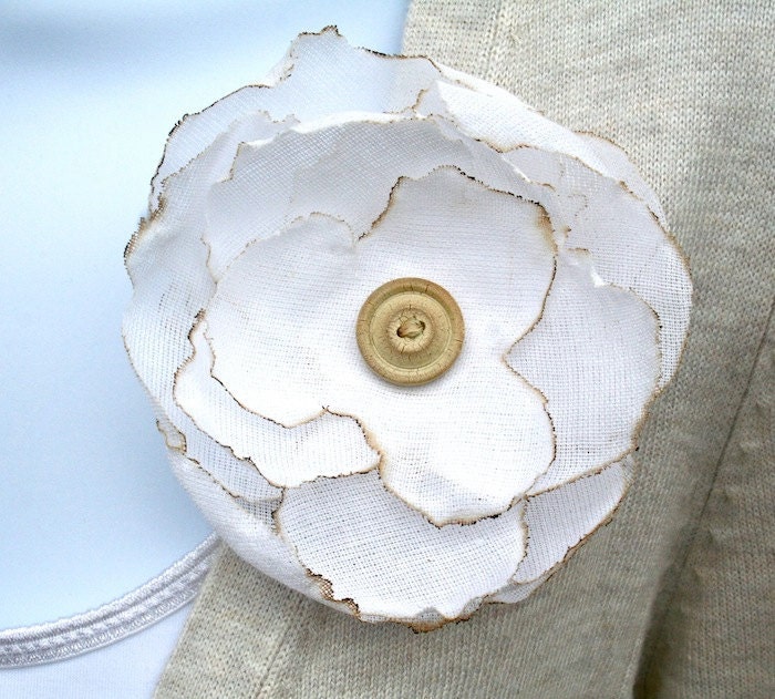 SALE White Flower Brooch: Sandy Beaches