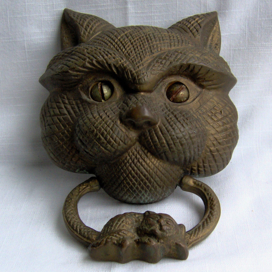 Very Large DOOR KNOCKER / CAT / Cast Iron w/ Screws / 9 x 6 inches