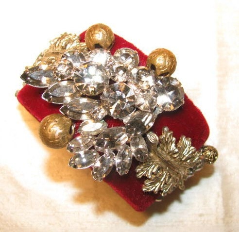 Gray Rhinestone Gold Leaf Leaves Vintage Costume Jewelry Rouge Cuff
