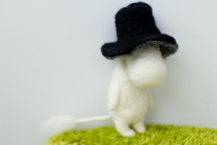 moominpappa and the wizard's hat