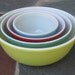 Vintage Set of 4 Nesting bowls Pyrex blue yellow red green mixing Primary Colors