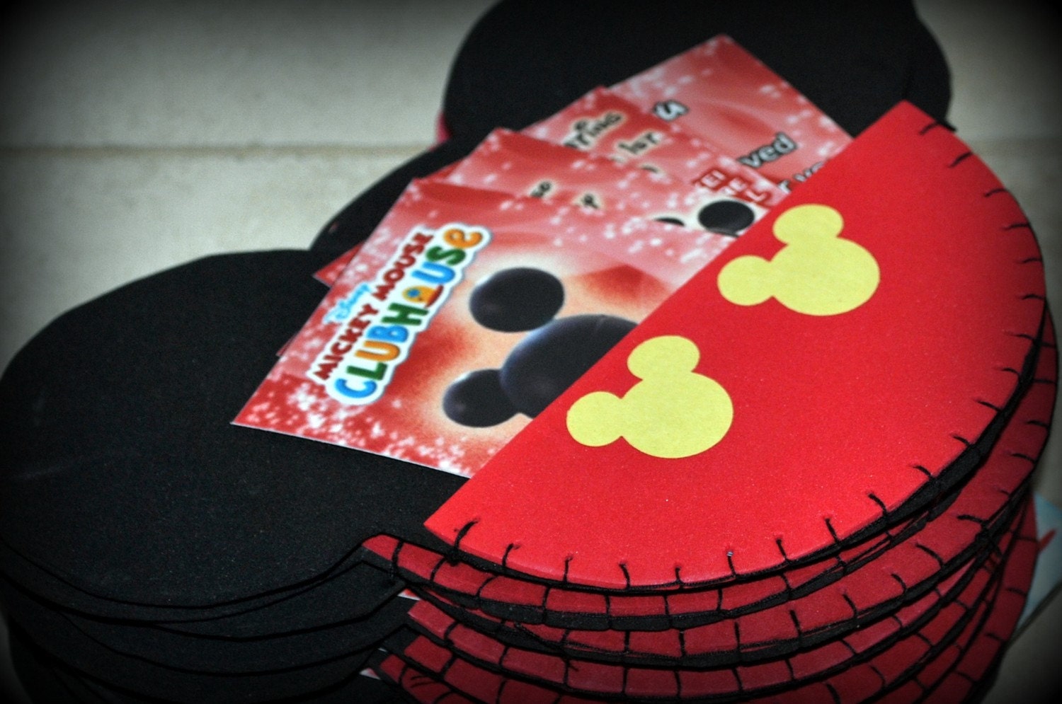 Mickey Mouse Head Invites 10ct- CARDSTOCK