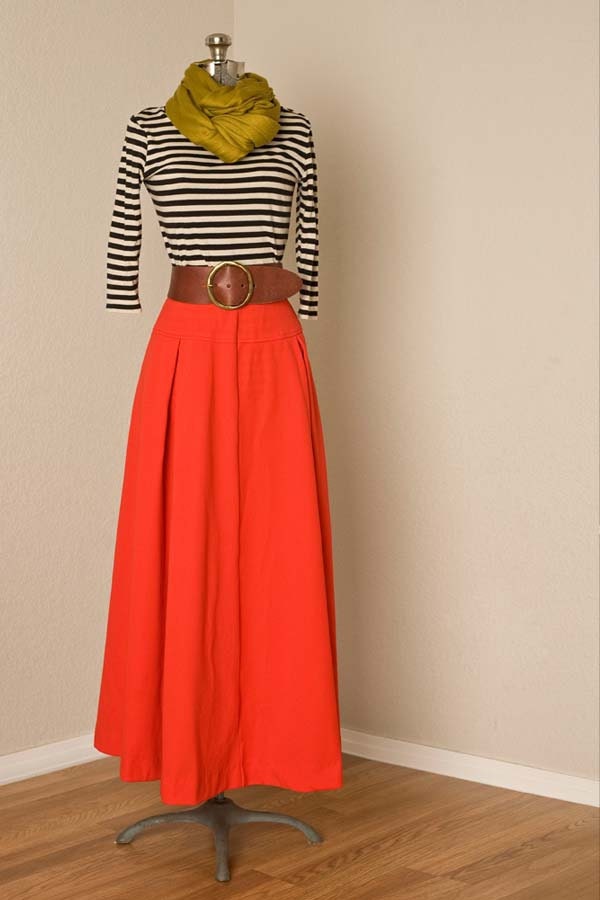 Womens S/M 1970s Vintage High Waisted Red Maxi Skirt