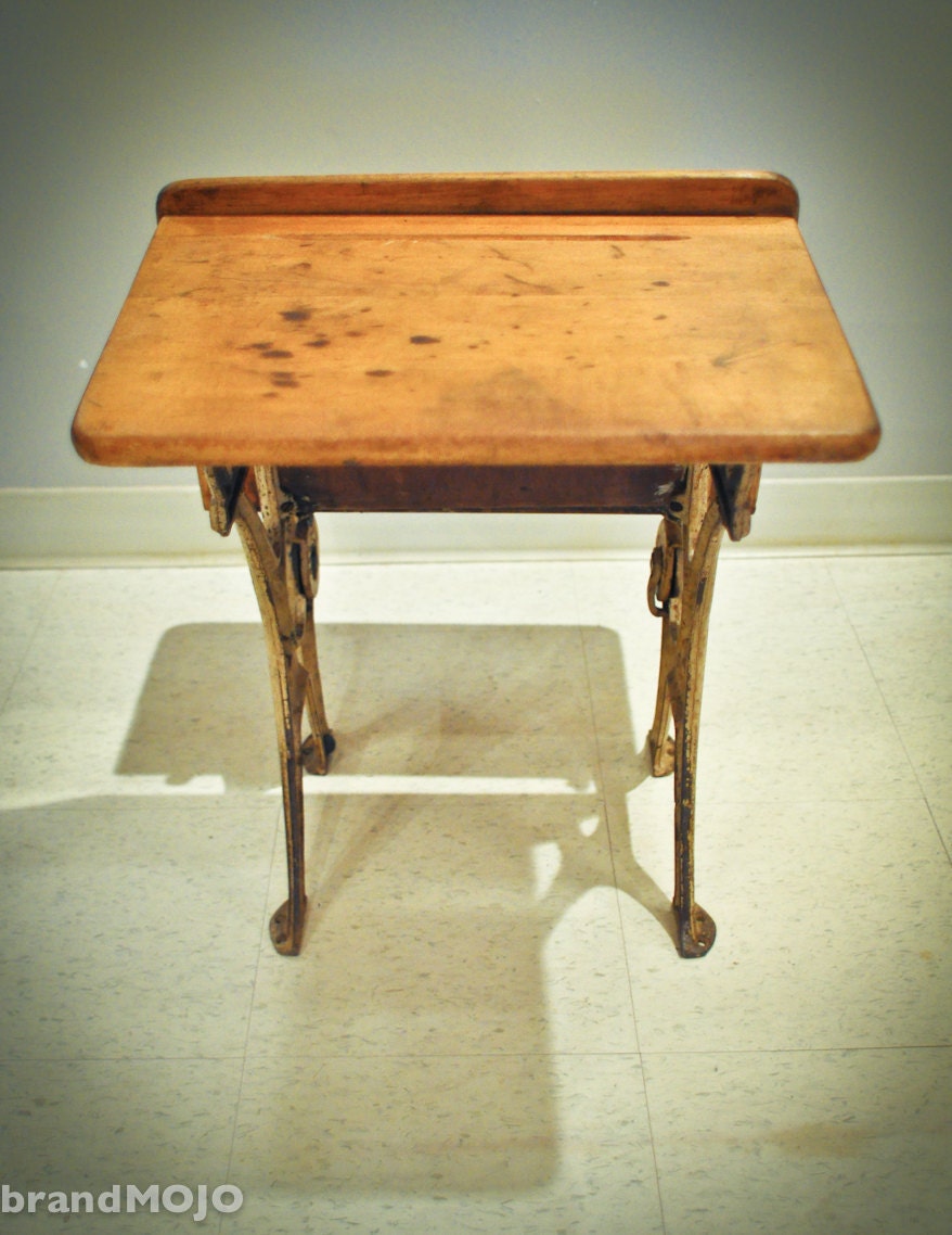 Vintage Elementary Schoolhouse Desk Southern Desk Co - Hickory NC 1930s rustic retro kids room schoolwork wood seat desktop shabby chic