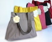 SALE 15% - Bridesmaid totes - 6 Custom Bridesmaid Gifts or Flower Girl - Hemp or Canvas - Design your own