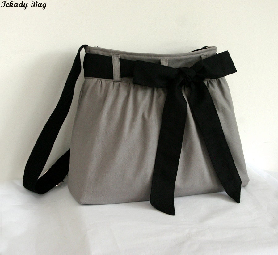 SALE - Gray Messenger Bag with Black Bow Sash / Shoulder Bag / Tote Diaper bag / Cute Handbag / Bow